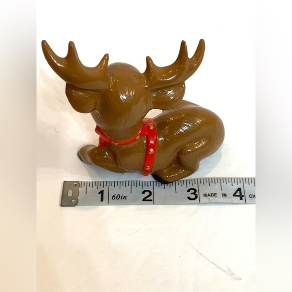Vintage Christmas Ceramic Reindeer Figurine Kitsch Decor Handpainted - Picture 2 of 5